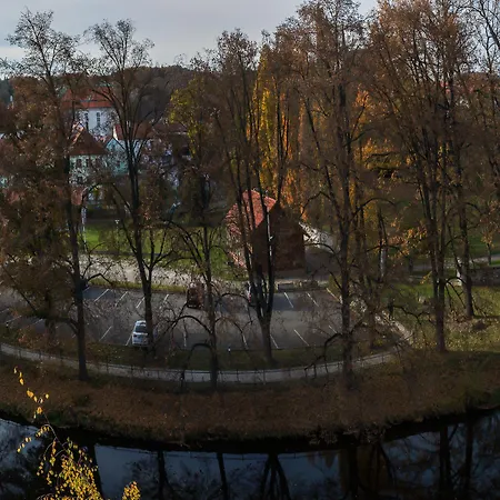 U Zvonu *